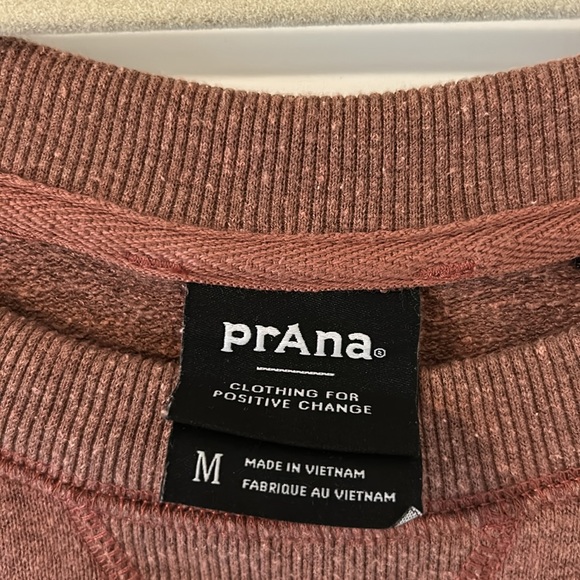 Casual woman’s M top - Picture 3 of 3